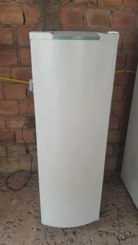 Geladeira cônsul modelo palito. $400
