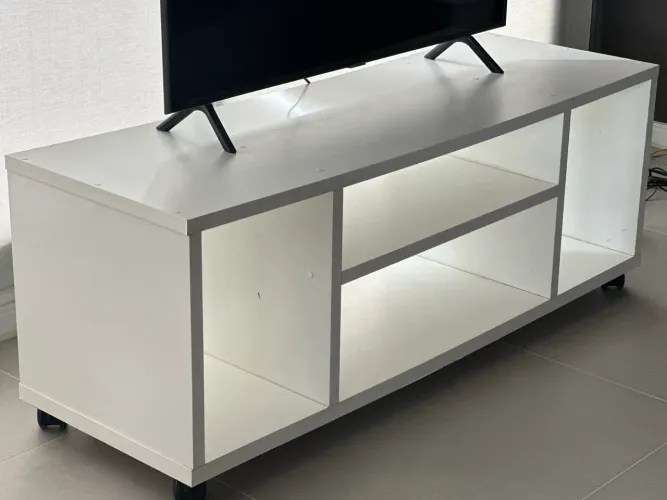 Hack de tv branco MDF