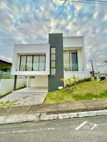 Casa Duplex 4 Suítes no Condomínio Novo Leblon