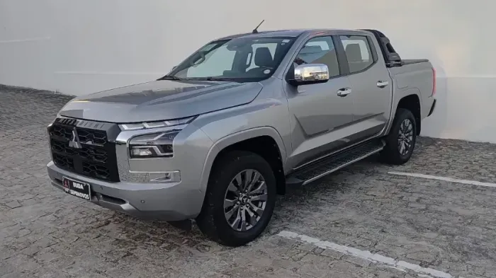 Mitsubishi TRITON HPE-S 2.4 CD 4X4 TB Diesel Aut. 2026