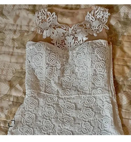 Vestido juvenil de renda mirepa tamanho 16