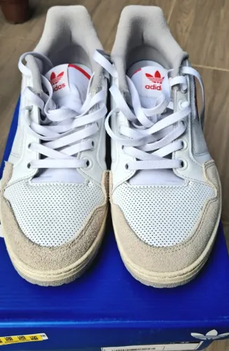 Tênis Adidas retrô NY 90