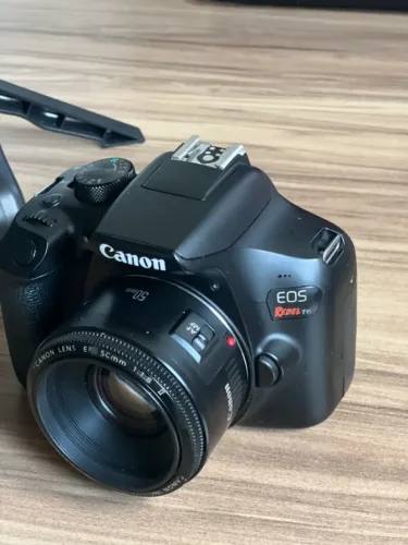 Camera Canon T6i kit