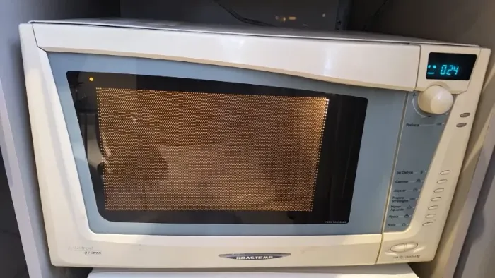 Micro-ondas Brastemp Jet Defrost 27 Litros - 127V (Belo Horizonte)