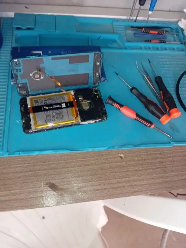 Manutenção de celular 