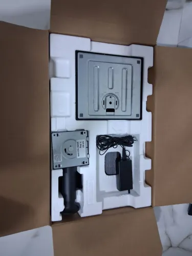 Monitor Odyssey 24 pol  Led 