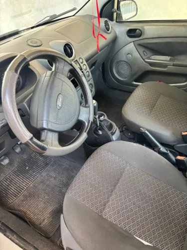 Ford Fiesta Sed. 1.6 8V Flex 4P 2005
