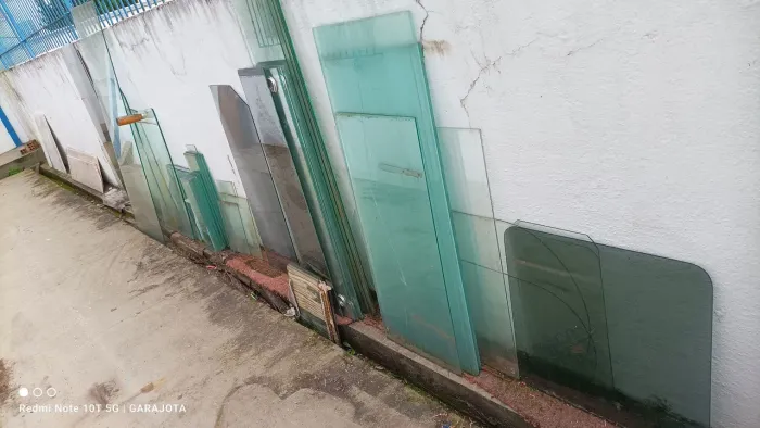 Lote 80 vidros variados tamanhos e espessuras