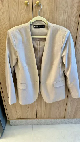 Blazer Zara linho bege 