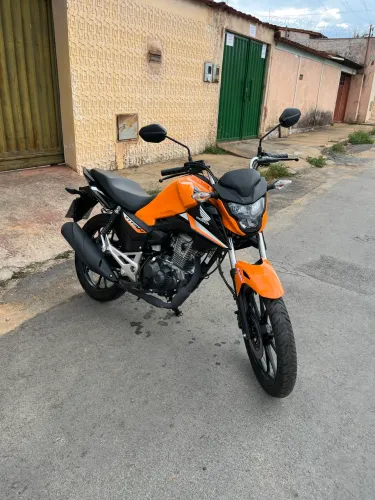 TITAN 160 edição limitada
