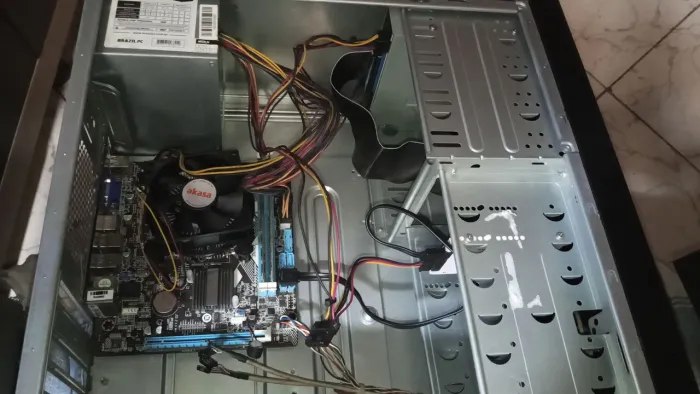 CPU CORE  i5