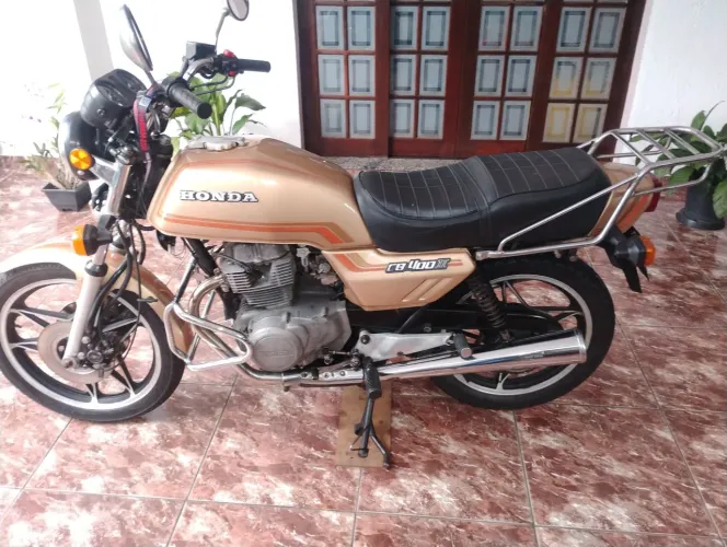 CB 400 II 83 (Anúncio Ativo)