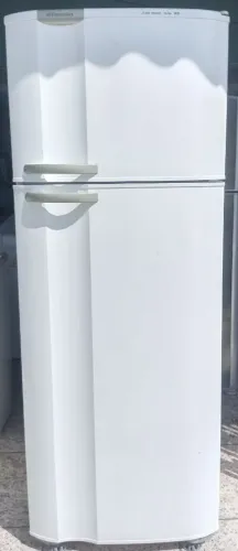Geladeira Electrolux gelo seco 490 litros 