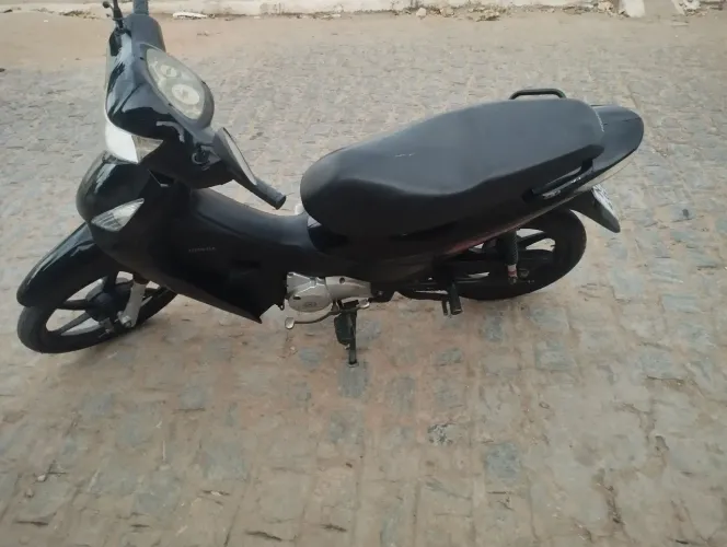 Honda BIZ 2010 EM DIAS