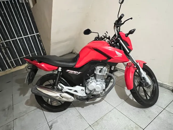 Fan 160 motinha tá zero com apenas 21 mil km, só pega e anda nada a fazer