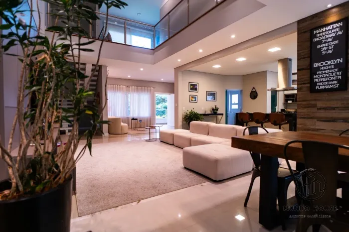 Casa em Condomínio 3 suítes, impecável
