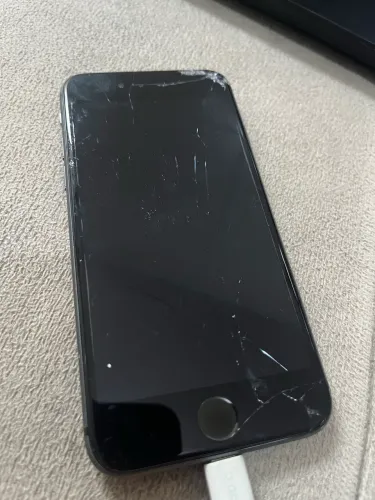 IPHONE 8 TRINCADO