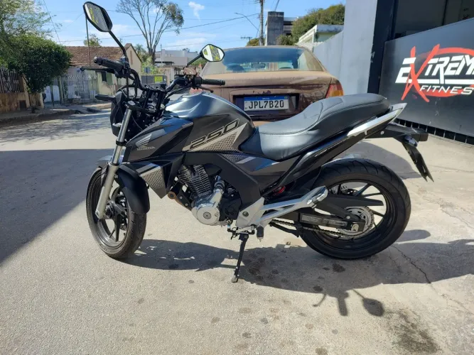 Cb Twister 250 2022 ABS