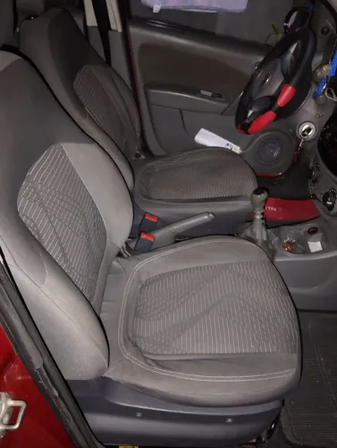 Fiat Palio Attractive 1.0 EVO Fire Flex 8V 5P 2013