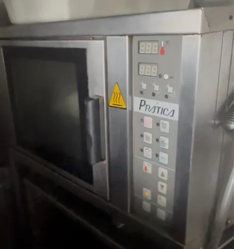 Marca prática forno combinado