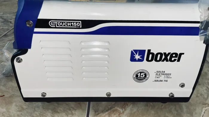Máquina de solda com máscara automática e lixadeira