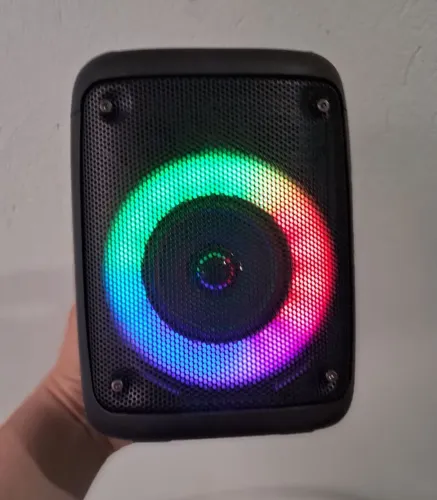 Caixinha Bluetooth funcionando perfeitamente nova