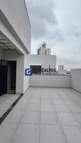 Cobertura à venda em Santo André | 2 dorms, porcelanato e sol da manhã