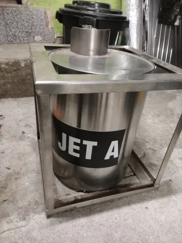 Tambor de inox com capacidade para 20 litros