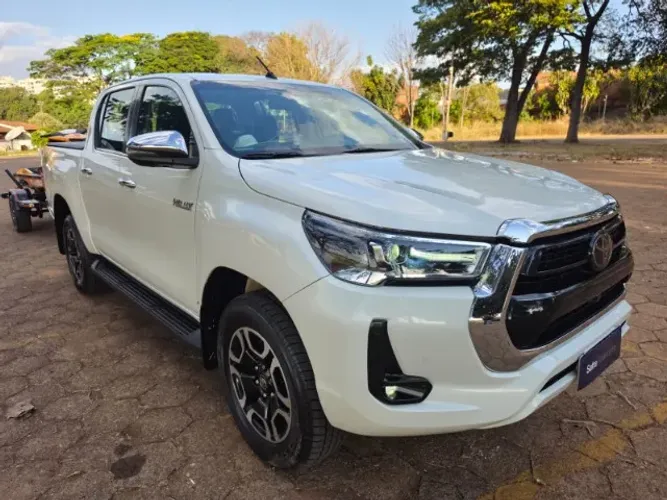 Toyota Hilux CD SRX 4X4 2.8 TDI 16V Diesel Aut. 2022
