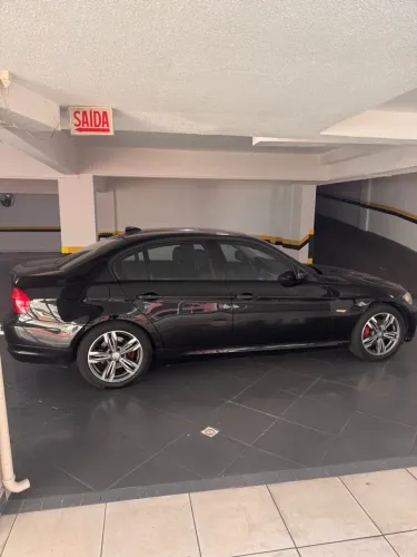BMW 320I A 2010