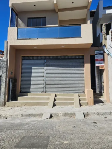 ALUGO PONTO COMERCIAL A POUCOS METROS DO LARGO DA CIRA. EXCELENTE OPORTUNIDADE! 