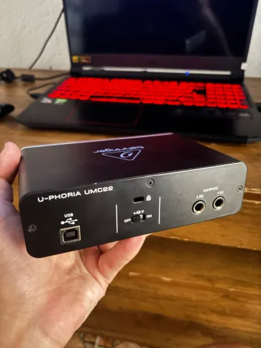 Interface Behringer U-PHORIA UCM22