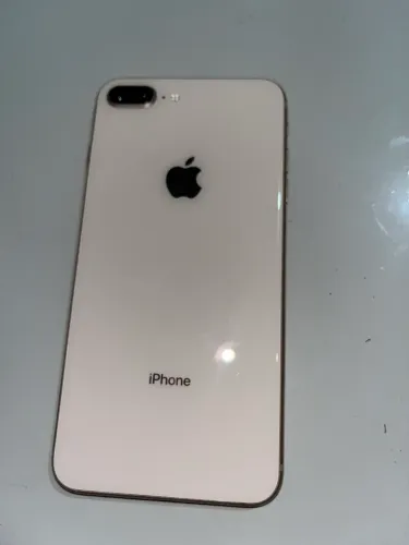 iPhone 8 Plus 