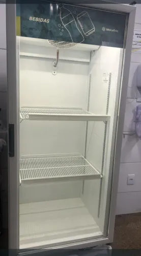 Expositor Metalfrio VB40R 350L Gelando 1.1°C Estado de Novo. Uso Comercial R$ 2.590
