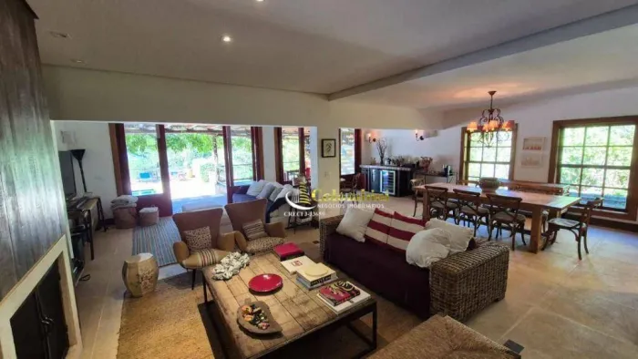 Casa com 5 dormitórios à venda, 443 m² por R$ 5.400.000,00 - Veleiros de Ibiúna - Ibiúna/S