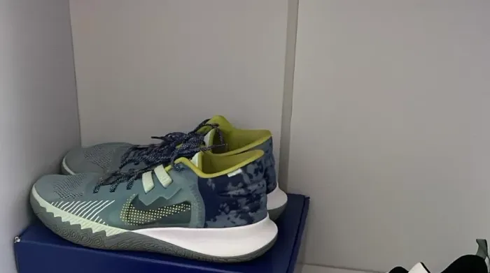 Tênis Nike Kyrie Flytrap V Masculino