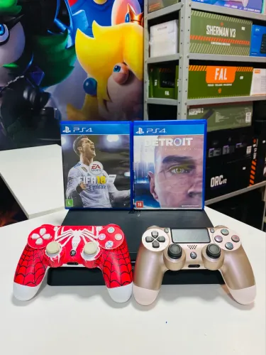 PlayStation 4 SLIM 1TB, 2 Controles + Jogos - Em até 18x / Loja Fisica