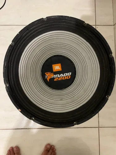 Bravox rave 2200w 18 polegadas