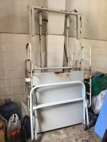 Cama hospitalar usada