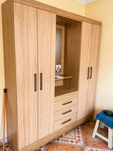 Guarda Roupa 4 portas
