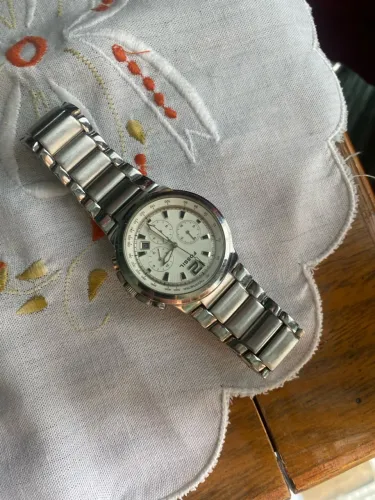 Relógio marca fóssil