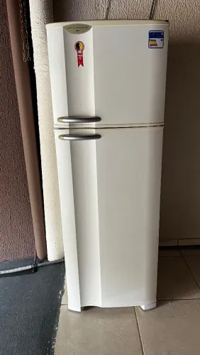 Geladeira electrolux gelo seco 380 litros