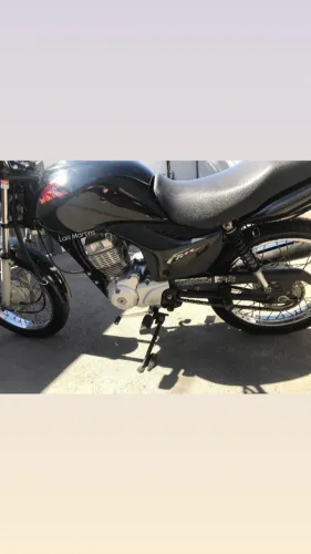 Vende-se Moto fan125 Ks, ano 2013.