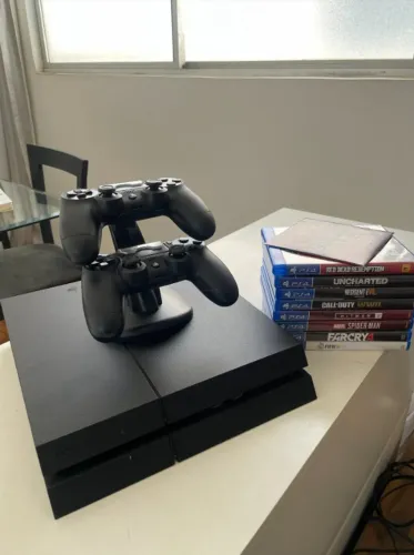 Play Station 4