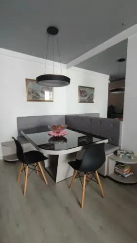 Andar super alto, vista livre e lazer clube completo no Mar Egeu