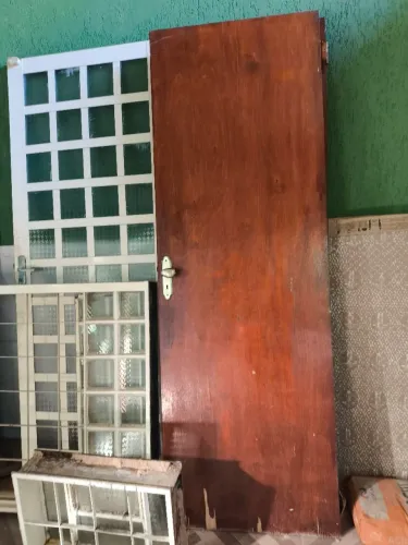 Porta madeira banheiro e quarto sem portal 