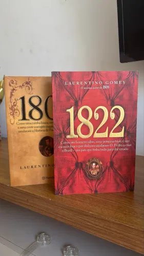 Livros Laurentino Gomes (1808 e 1822)