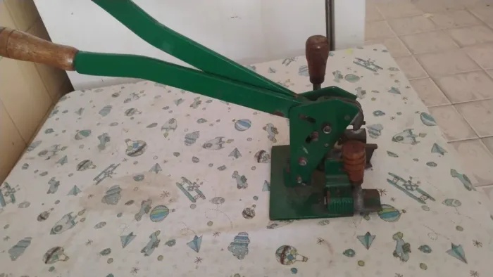 arqueador conjugado manual para fitas plásticas.