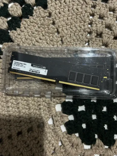 Memória ram ddr4 8gb (2x4)