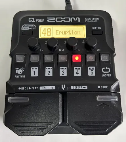Processador de pedais de efeitos para guitarra Zoom G1 Four